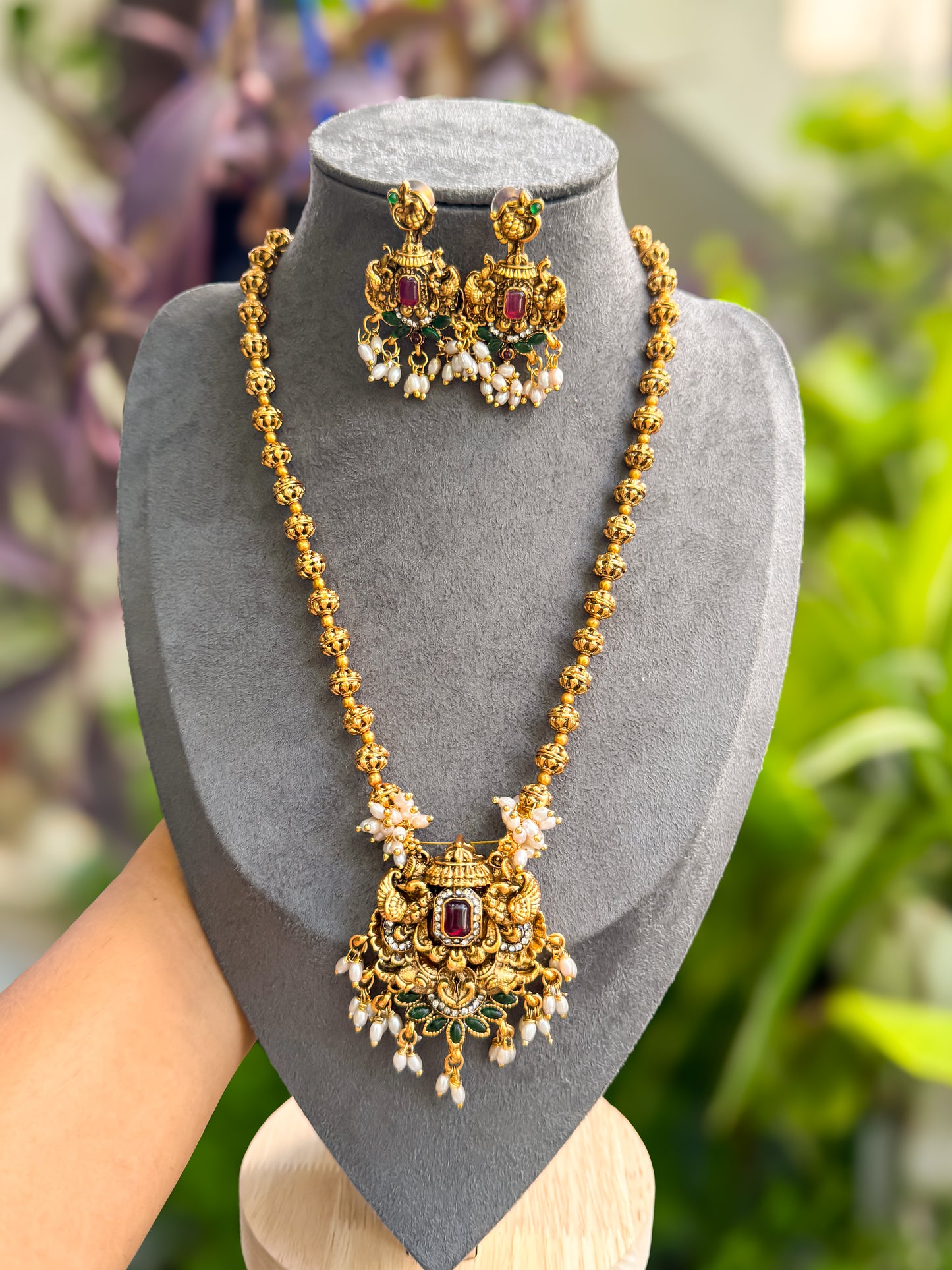 PK105 - Stone worked short length haram with earring set