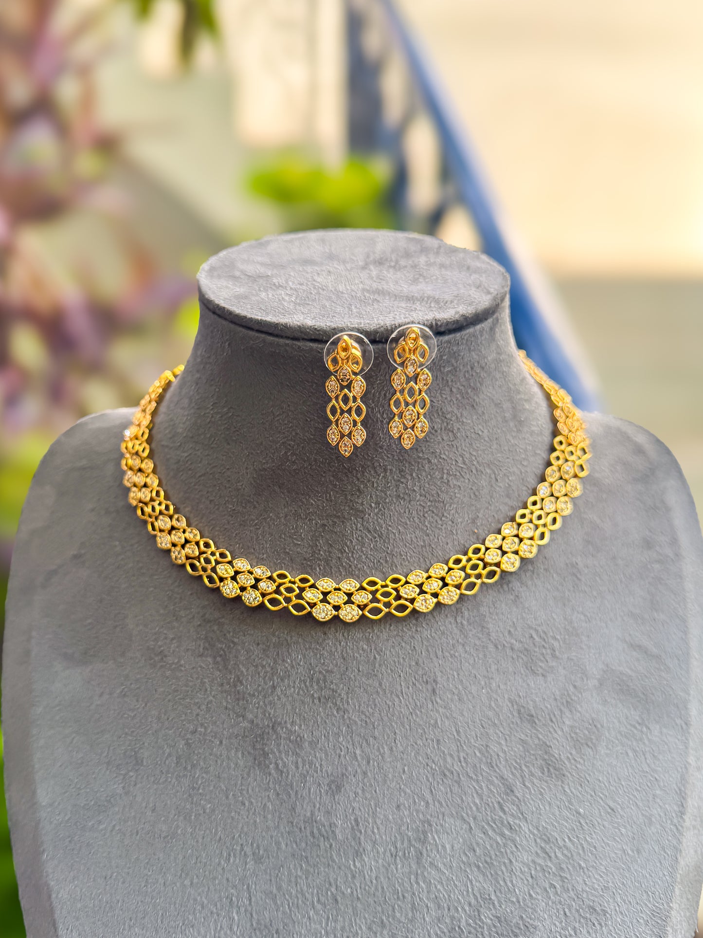 PK107 - Diamond finished net stone necklace with earring set