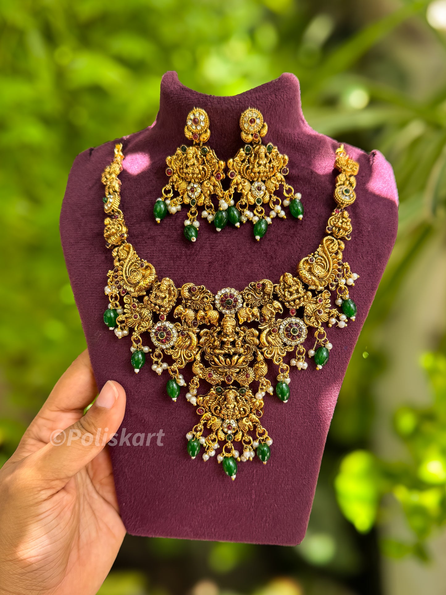 Emerald stone worked Lakshmi with earing