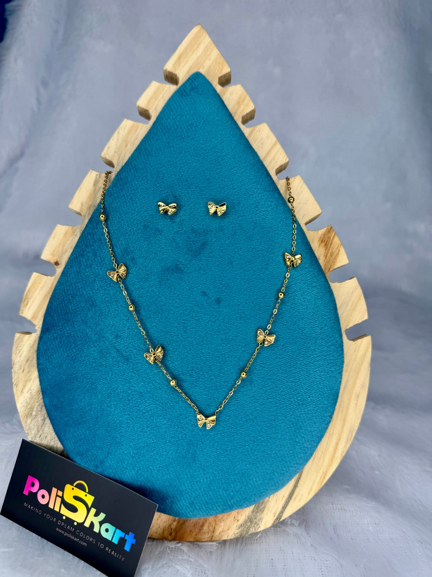 Butterfly designed necklace with earring set