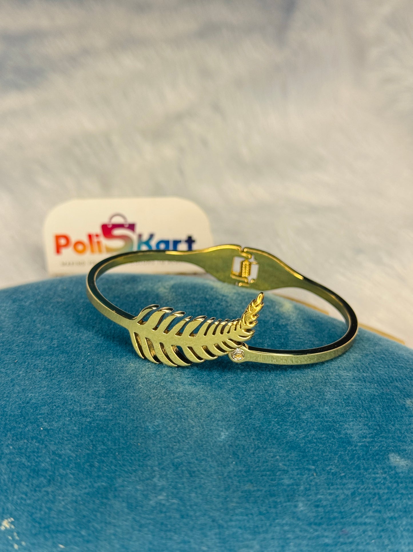 Anit tarnish cuff bangle Free size - New zealand leaf design
