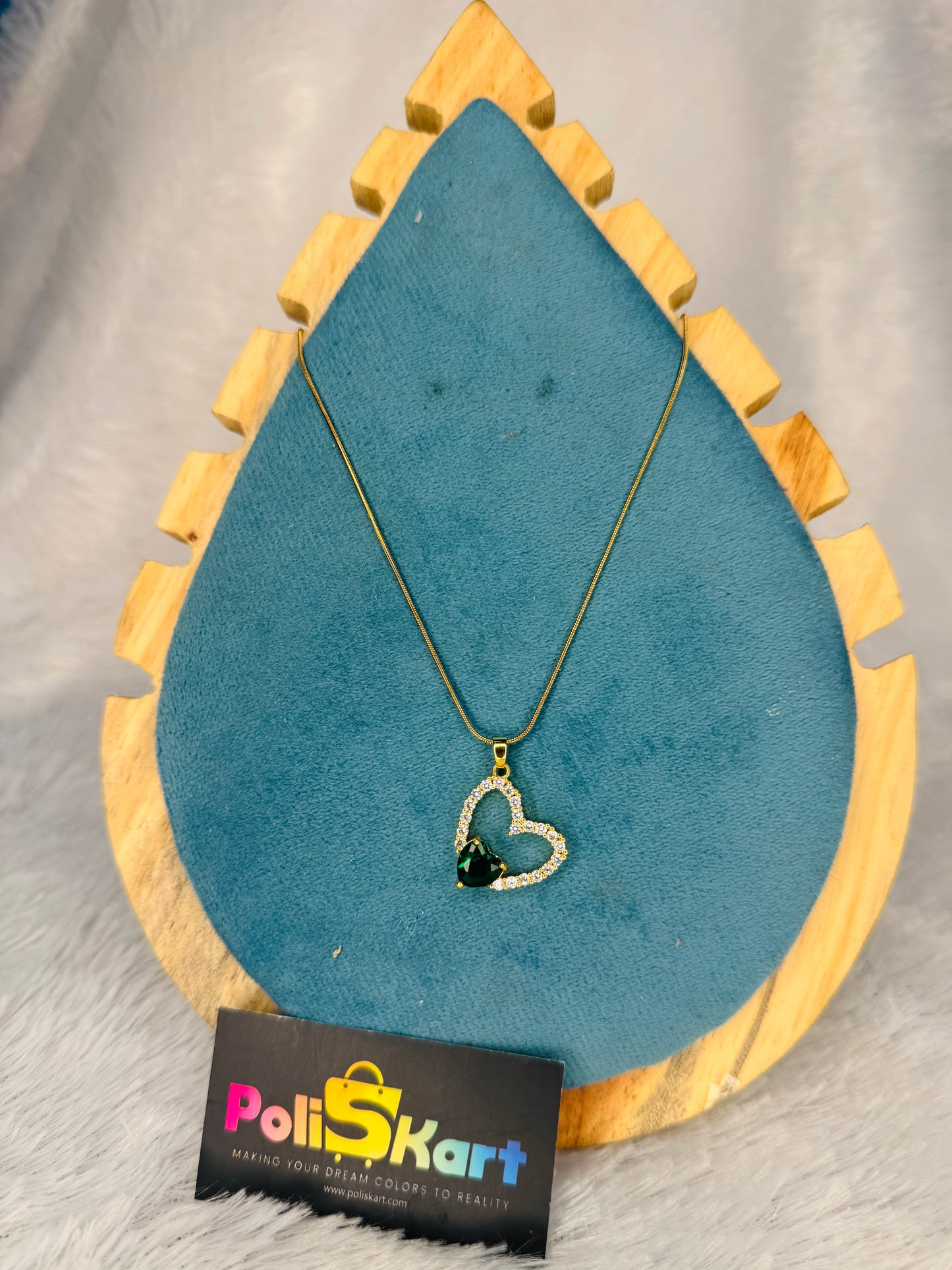 PK013 - Anit tarnish Chain - Green stone Heart Design