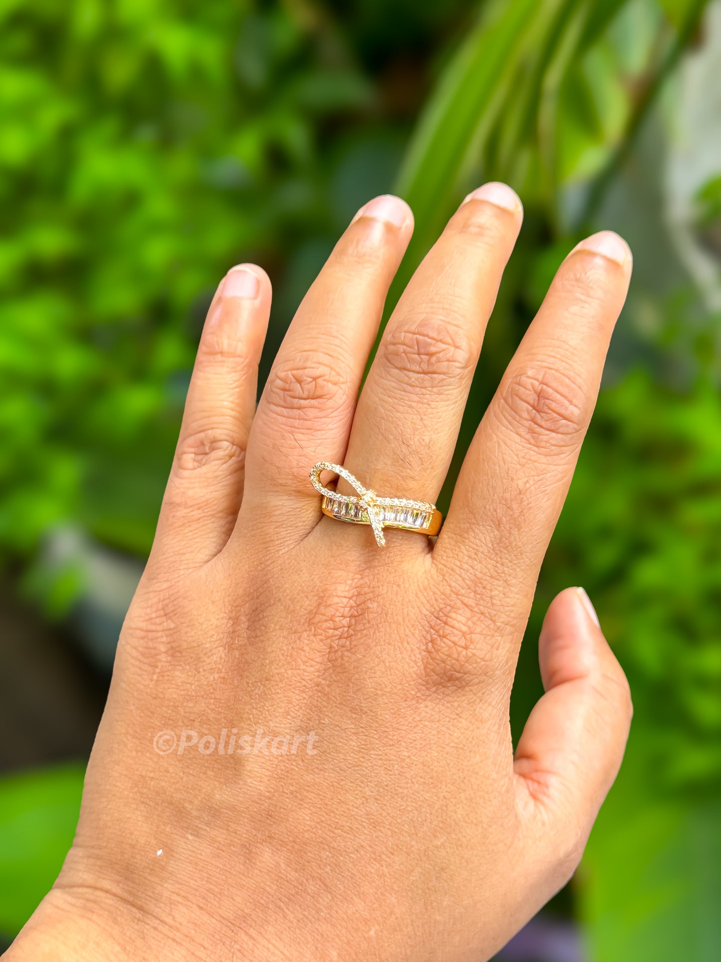 PK078 - Adjustable Anti tarnish ring - White Ribbon design