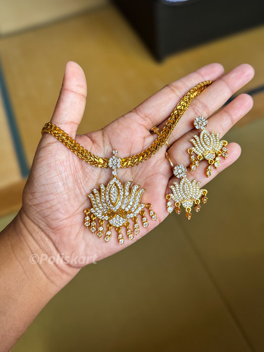 Trending 80s Lotus Attigai stone worked