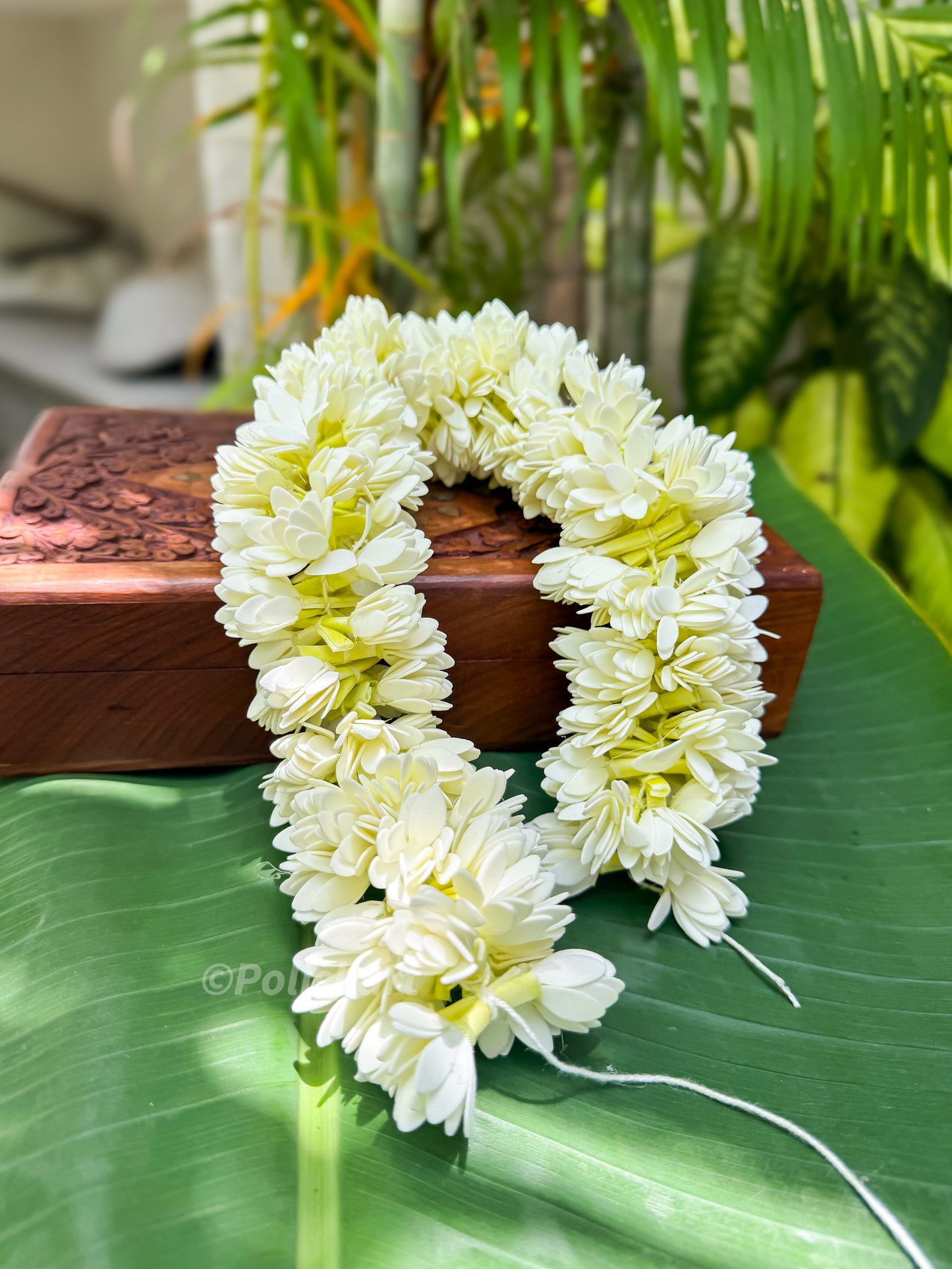PK087 - Handmade Foam Bloomed Mulla Poo