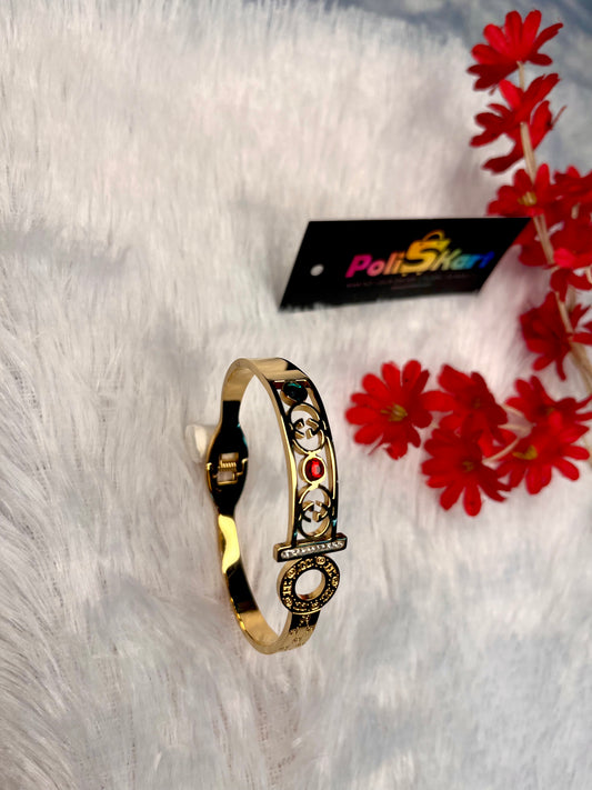 Cuff bangle with multi stone designed