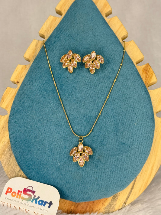 PK151 - Anti-tarnish chain with stud - Pink petal design