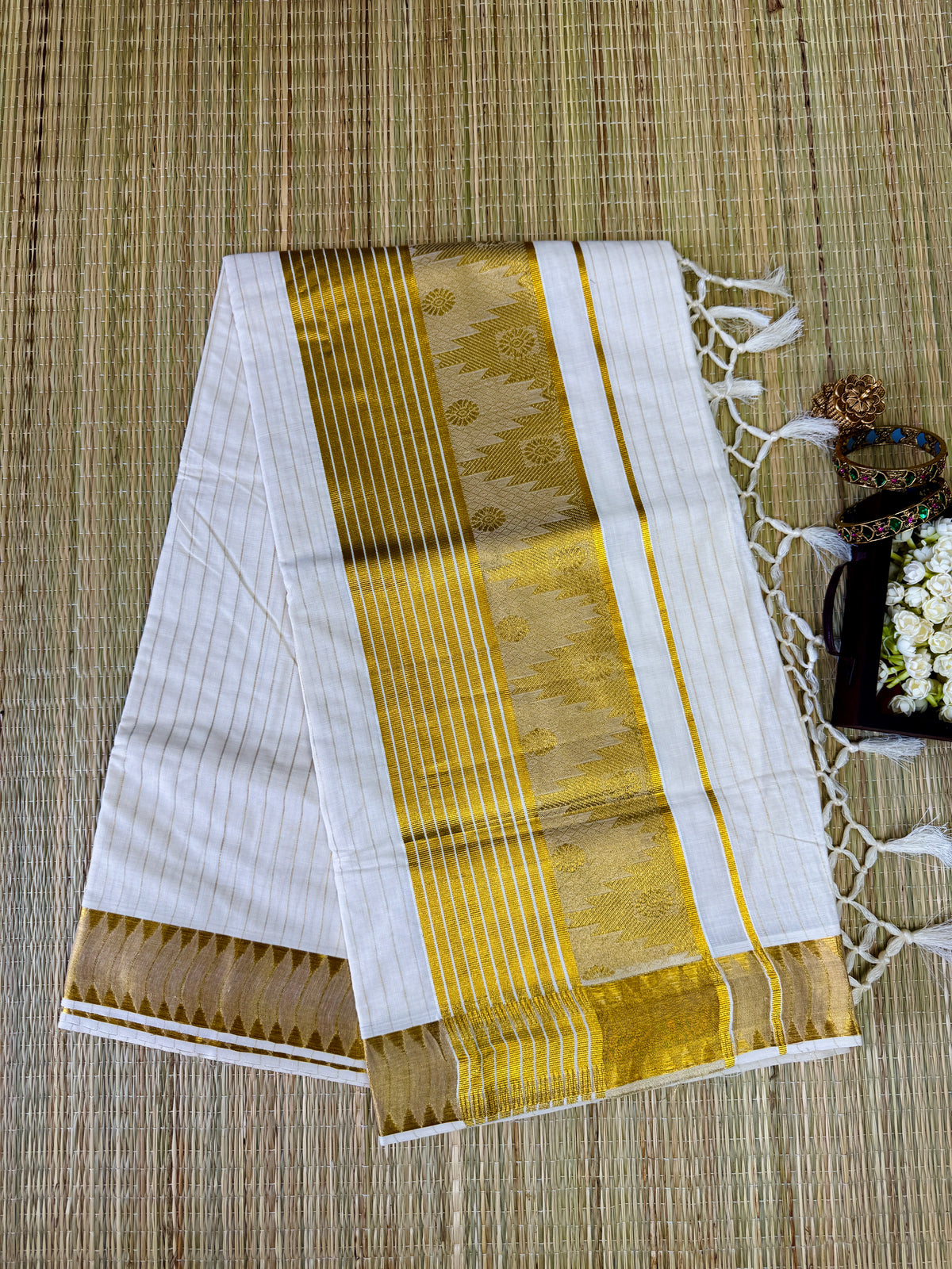 PK136 - Stripes designed kerala cotton saree with blouse