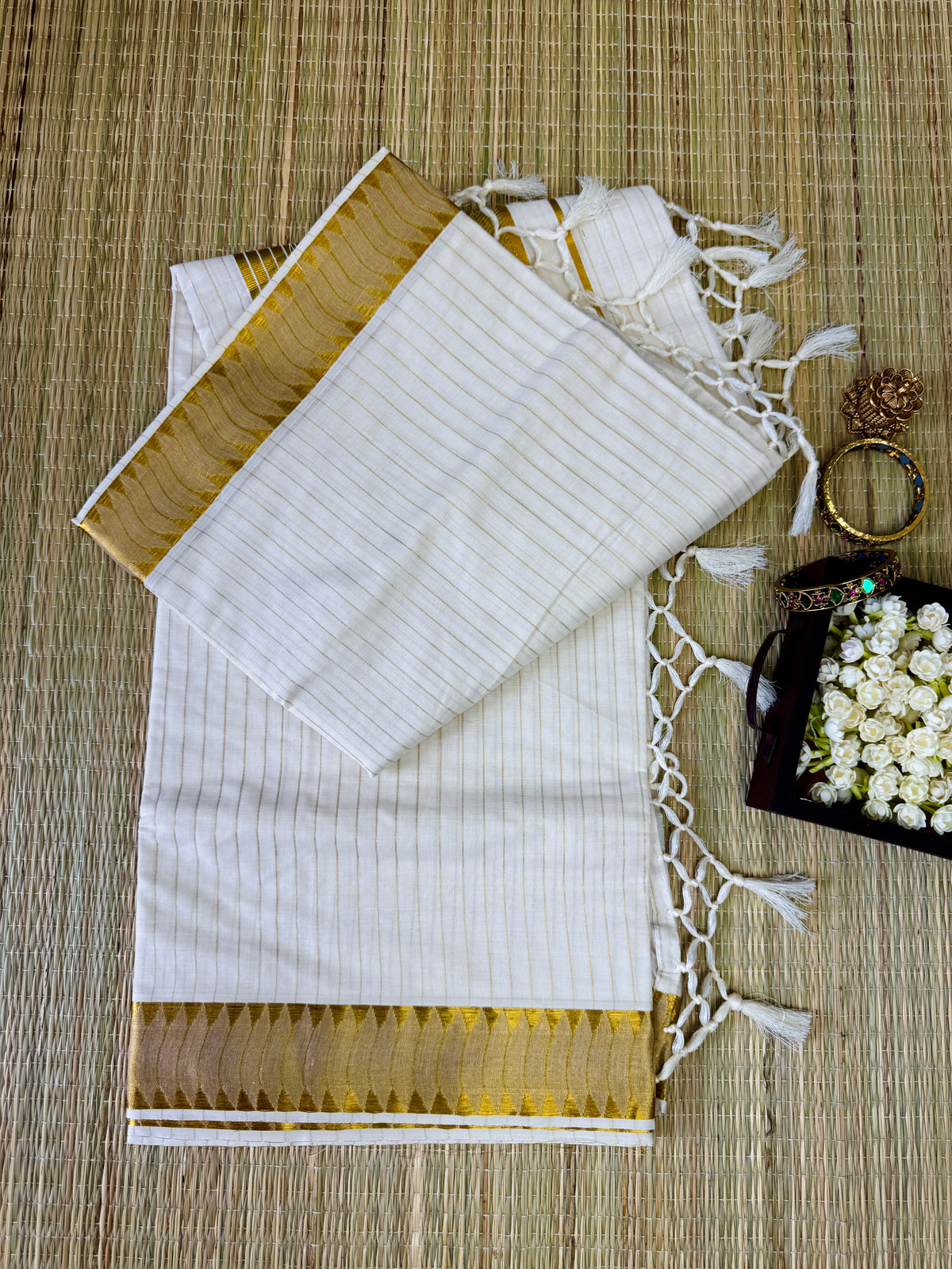 PK136 - Stripes designed kerala cotton saree with blouse