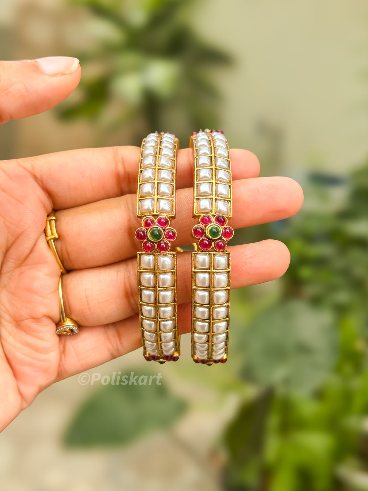 PK176 - Pair of bangles - white rubi beads worked design