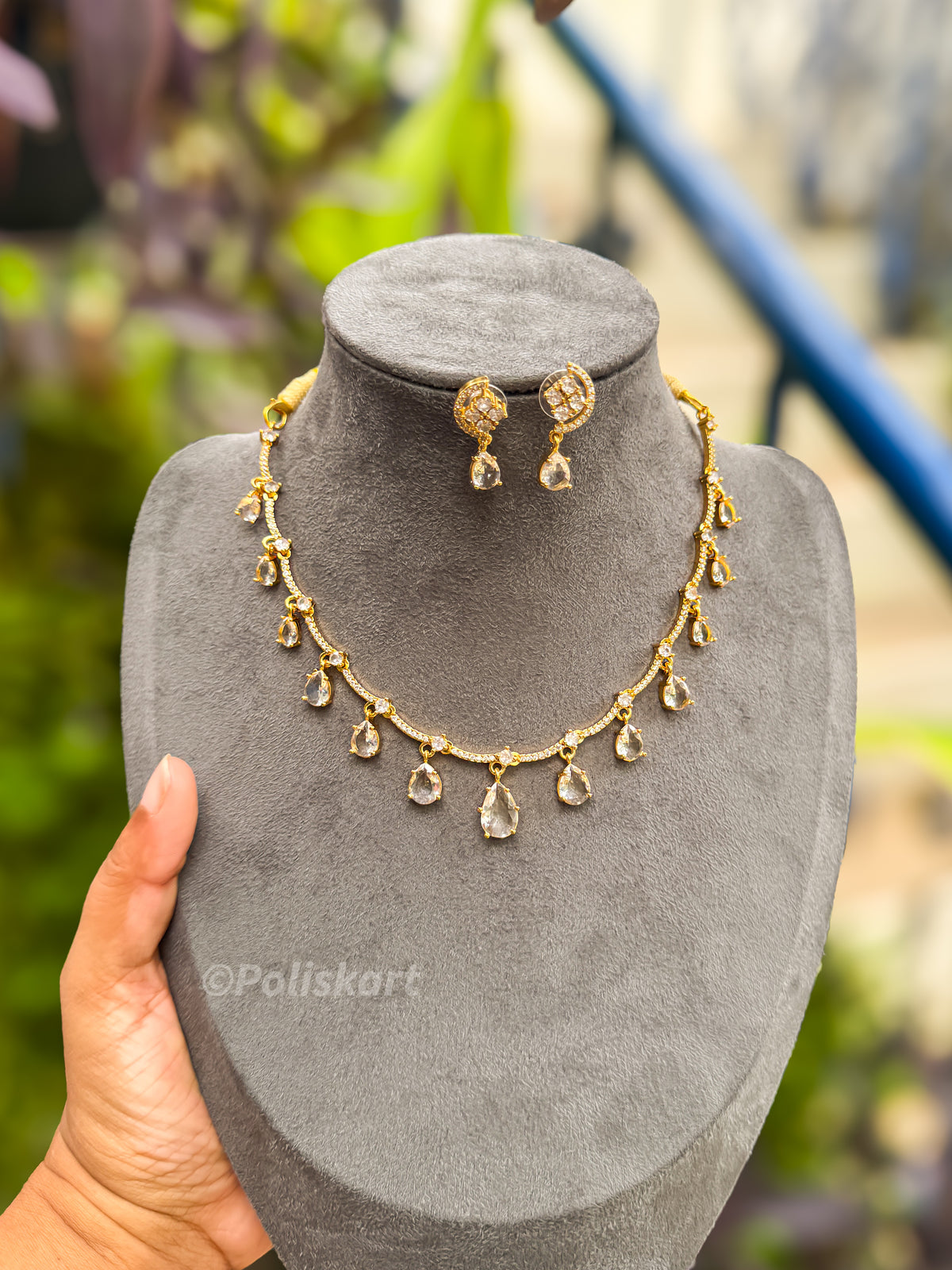PK170 - White Raindrop necklace with earring
