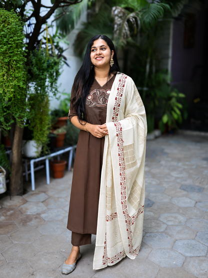 Kaya - Pure cotton Embroidery three piece set