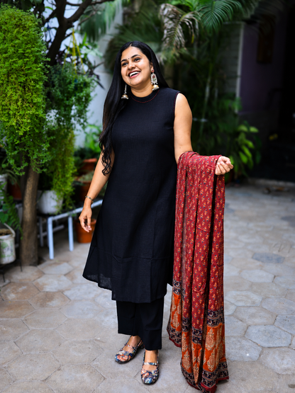 Maiyazhagi - Pure cotton three piece set/ sleeves attached