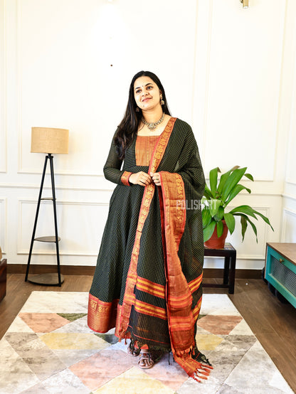 PK192- Preorder - Kayalvizhi - Anarkali Top and Dupatta with full lining