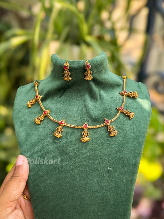 Simple Lakshmi highlighted necklace with earring set