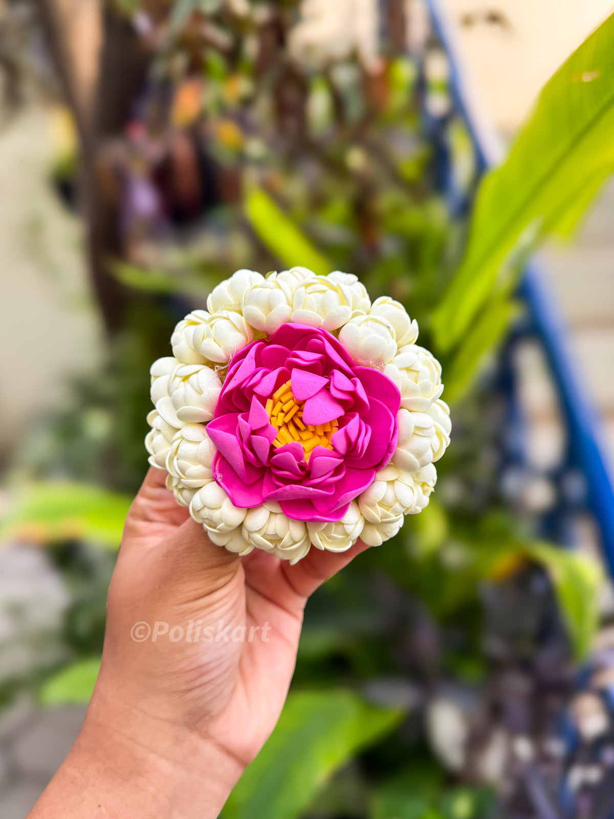 PK235 - Handmade Rose and gundu malli clip