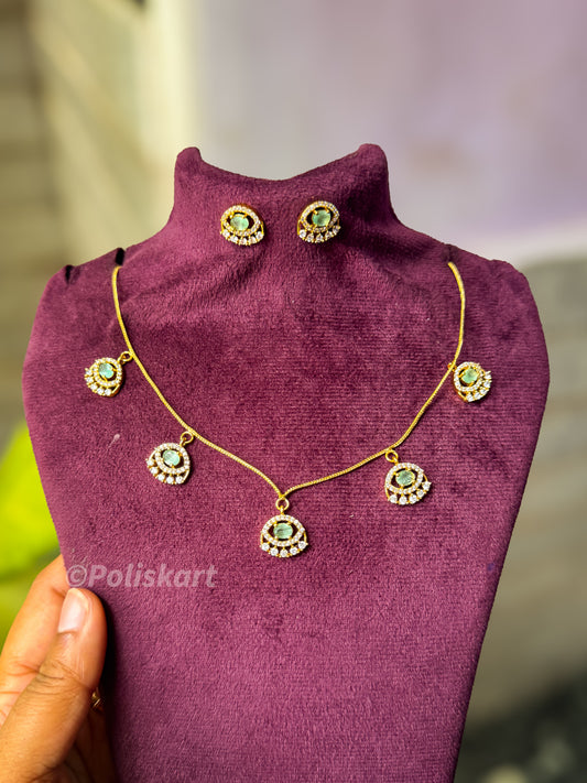 Simple Emarald and white stone necklace with earing
