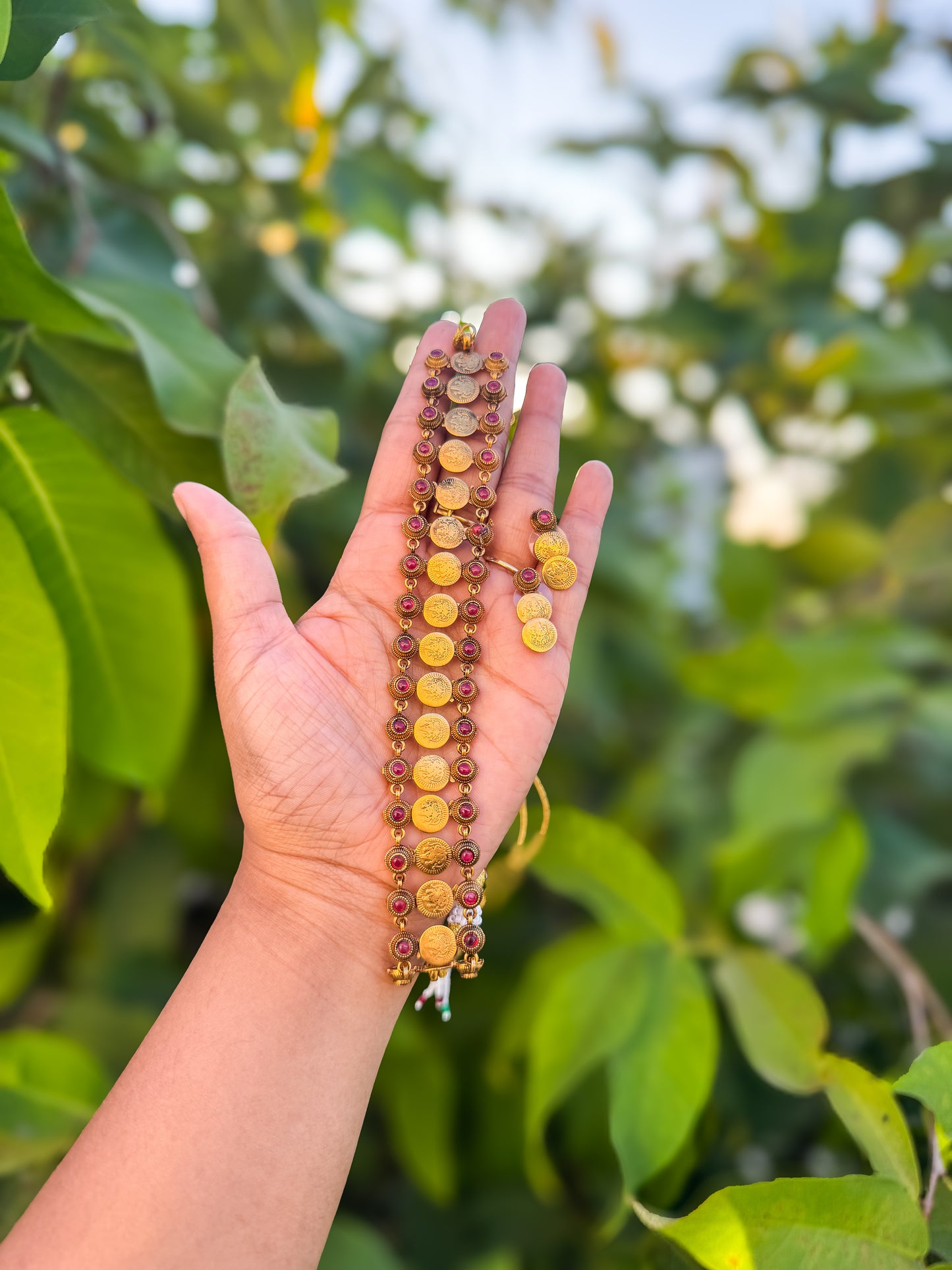Ruby stone worked kasumala choker with earing