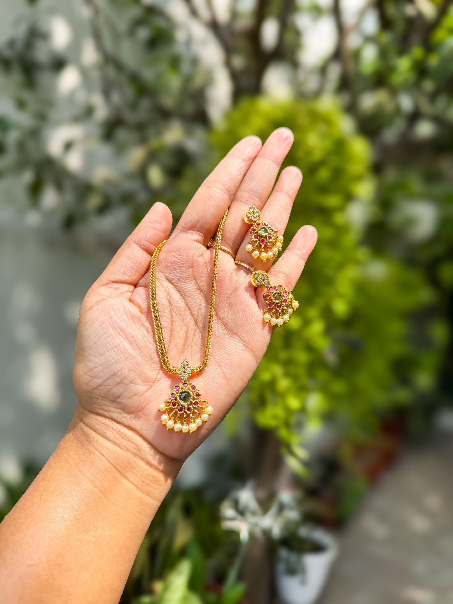 Simple Multi color stone worked Attigai necklace with earing