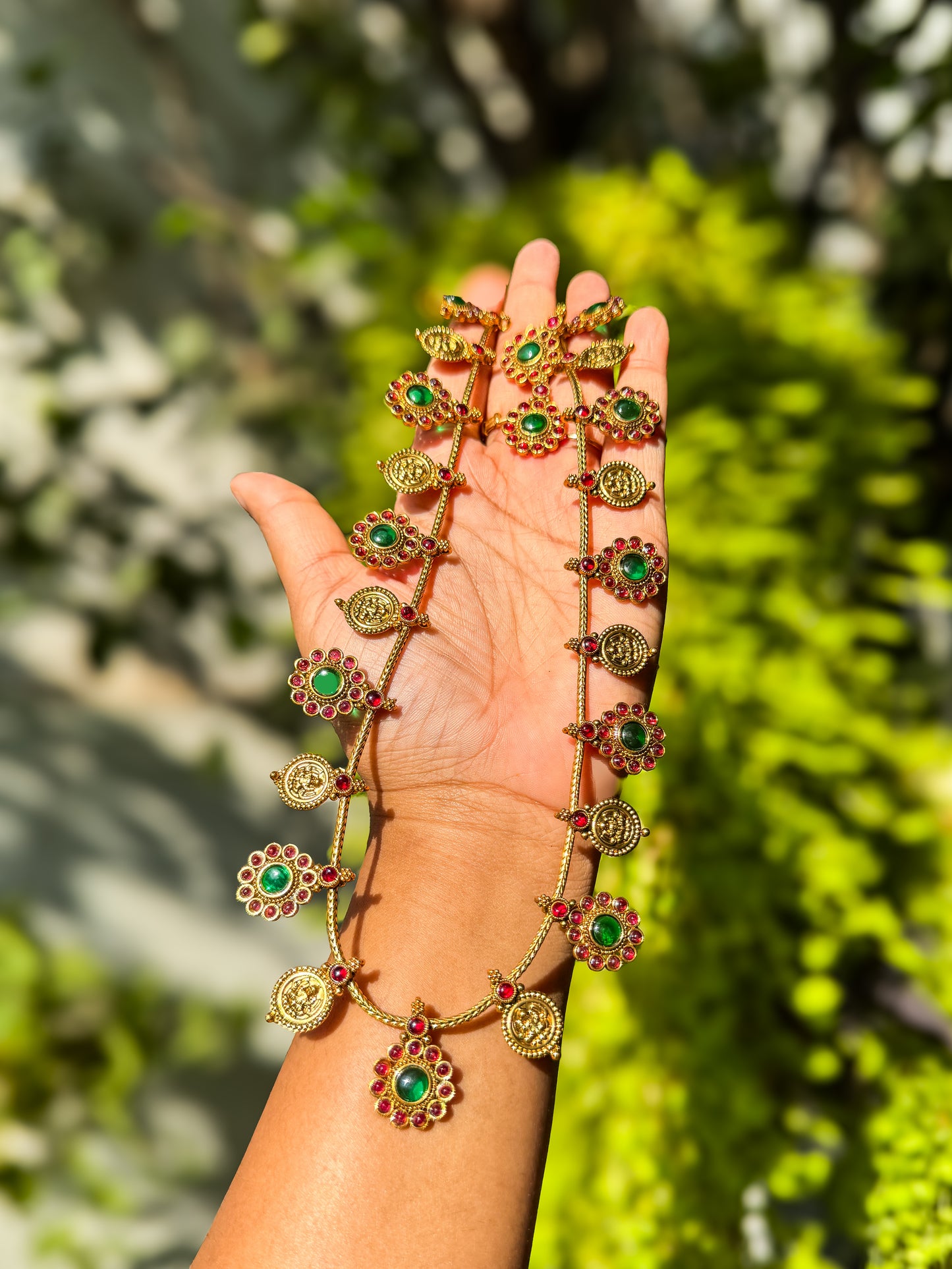 Kasumala and flower stone worked haram with earing