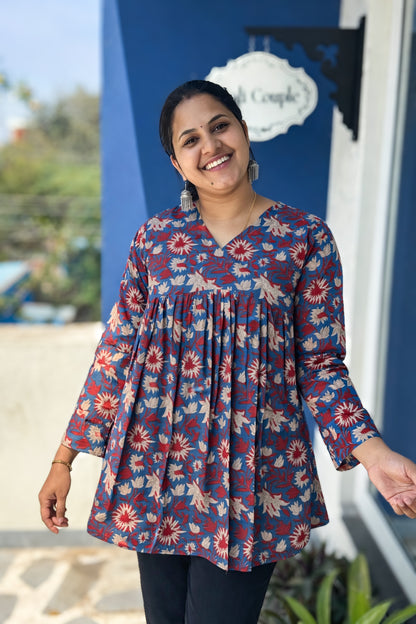 Paaru - Full sleeve cotton short Kurti