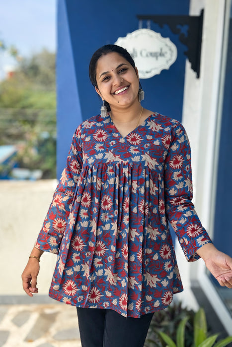 Paaru - Full sleeve cotton short Kurti