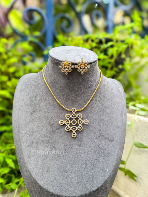 PK368 - Trending kolam design with earing