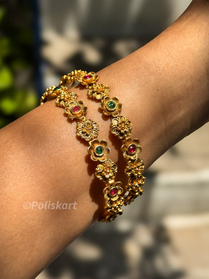 Pair of bangles Flower and stone worked Design