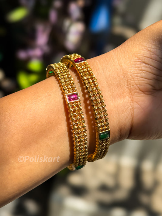 Pair of bangles Square stone worked Design