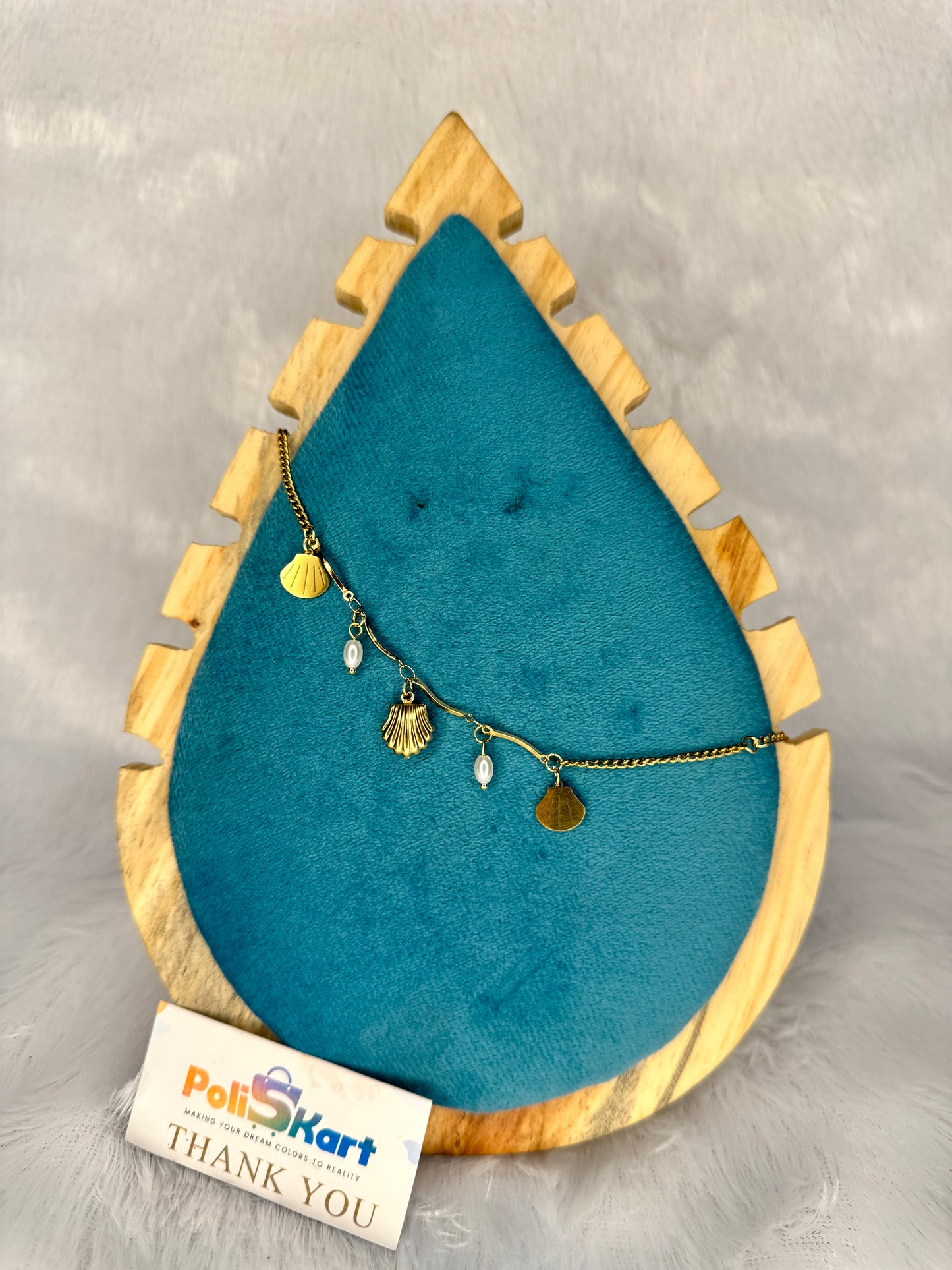 Bracelet with sea theme designed