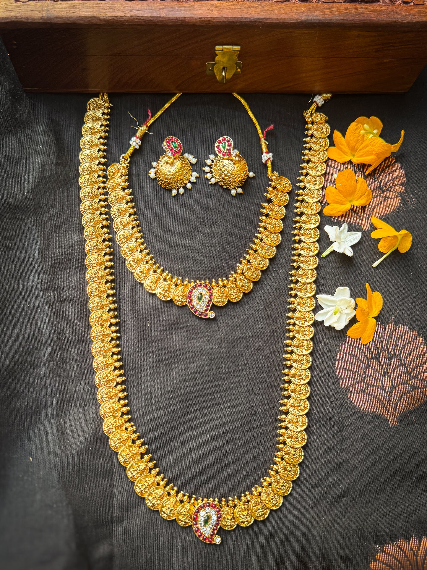Trending Kasumala Necklace & Haram set with Jhumka set