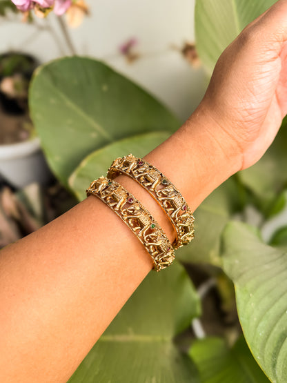 Pair of elephant and stone worked Bangles