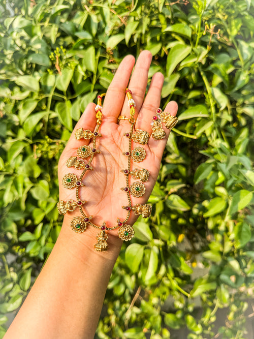 Lakshmi  and flower combined design necklace with earring set