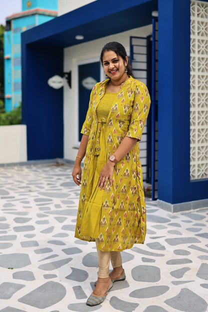 Sandra - Kura with overcoat