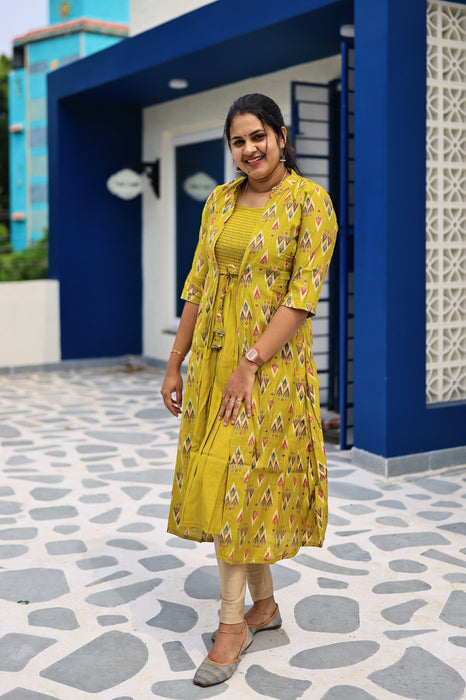 Sandra - Kura with overcoat