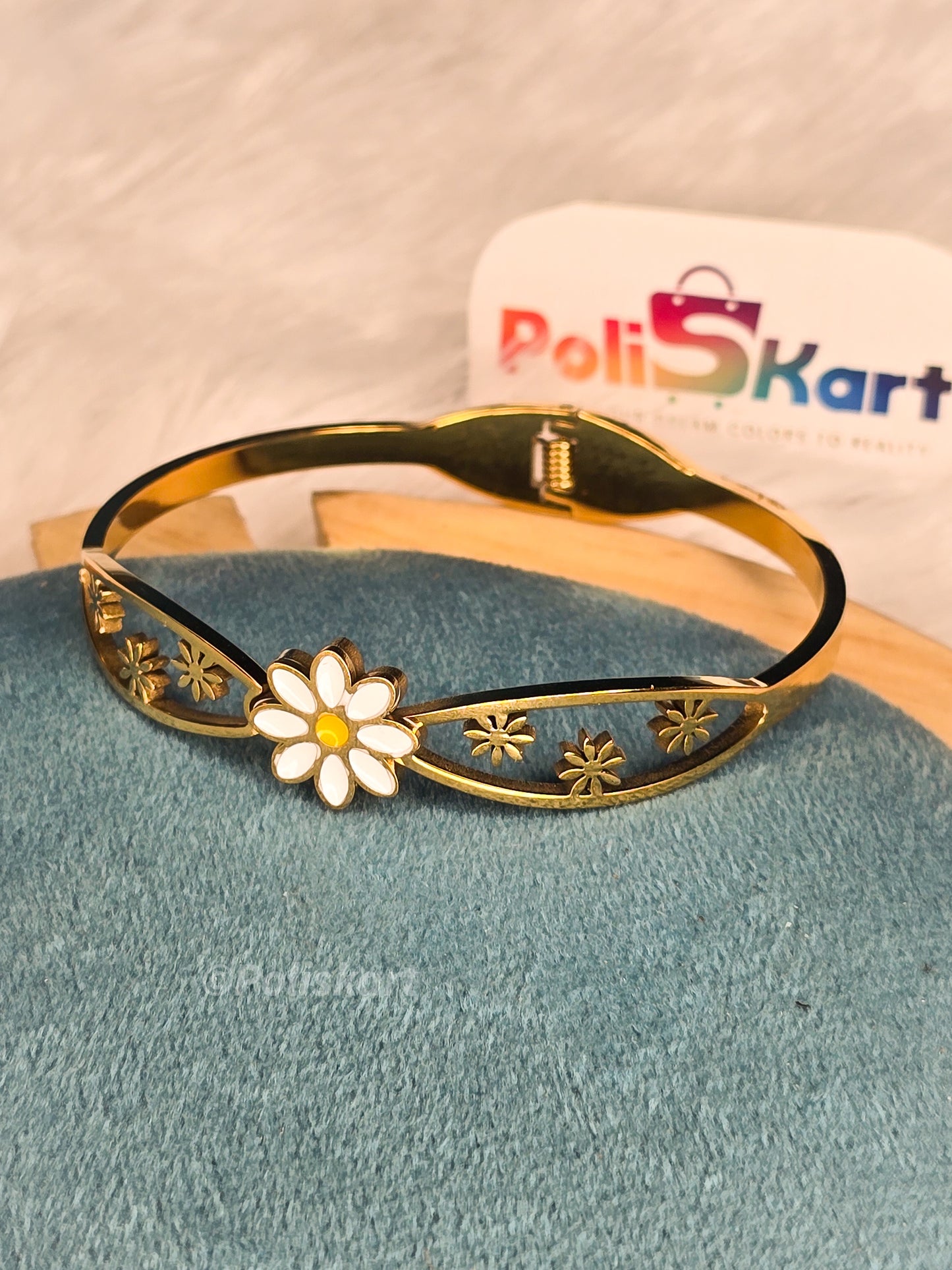 Anti Tarnish cuff bangle- Cute white flower design