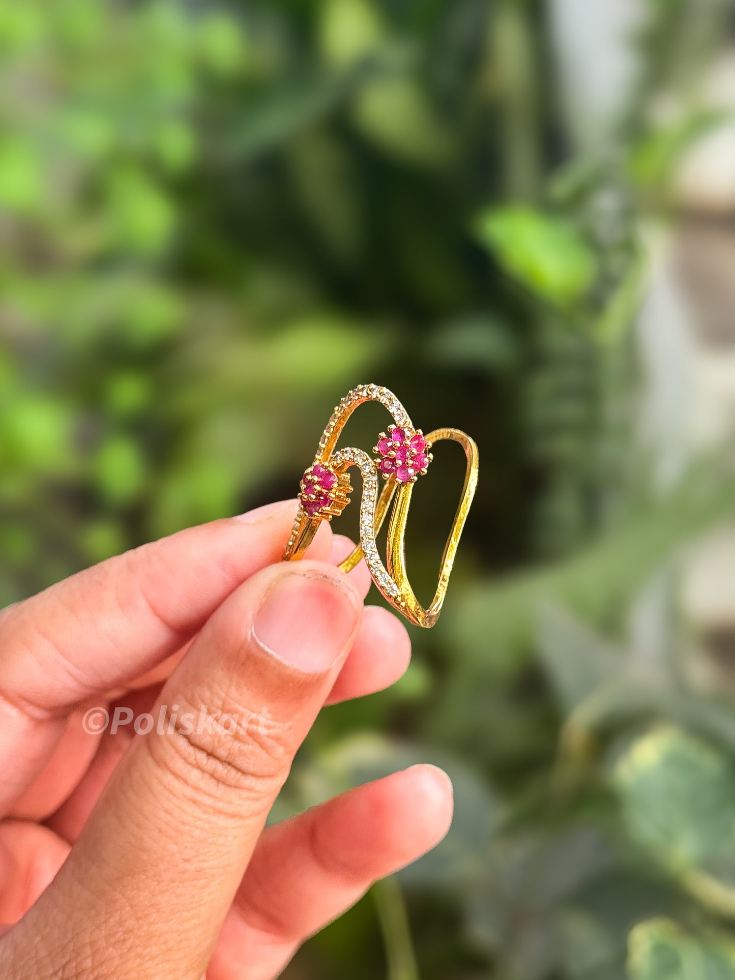 Vangi ring - Rubi Stone flower-Free size