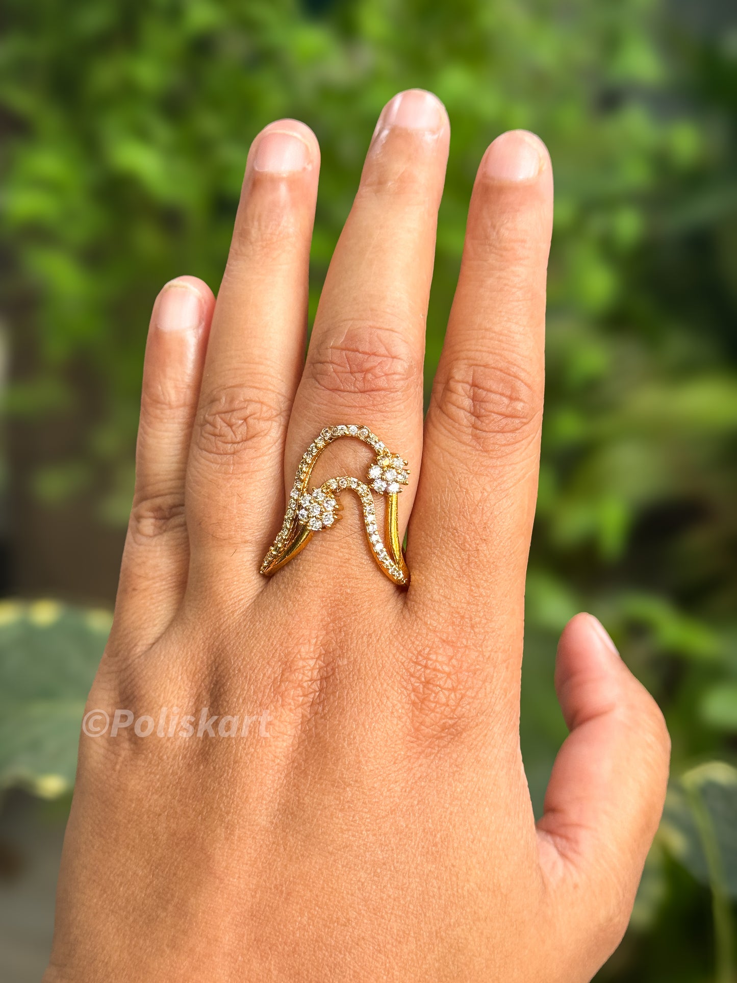 Vangi ring - white Stone flower-Free size