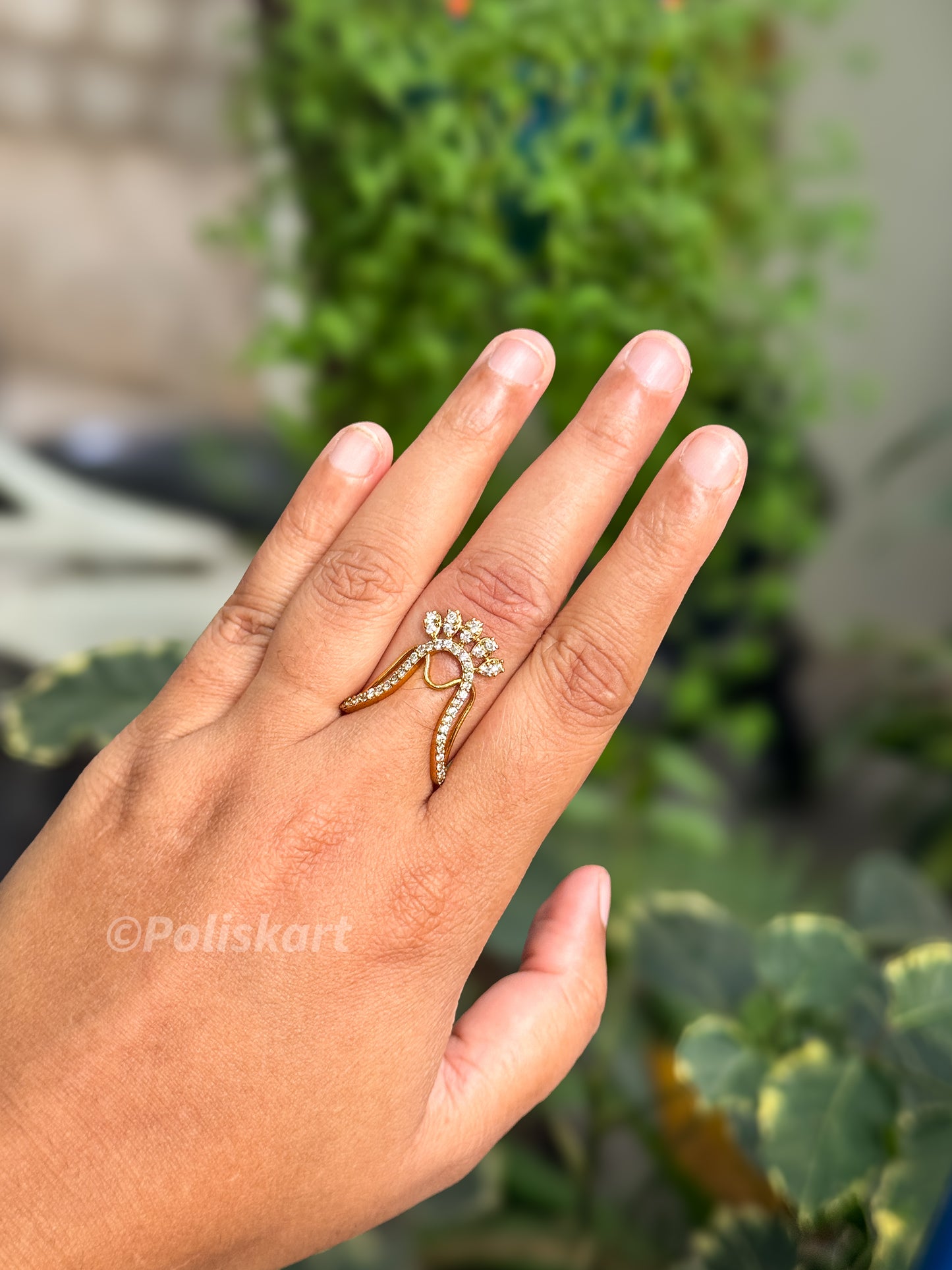 Vangi ring - White Stone worked-Free size