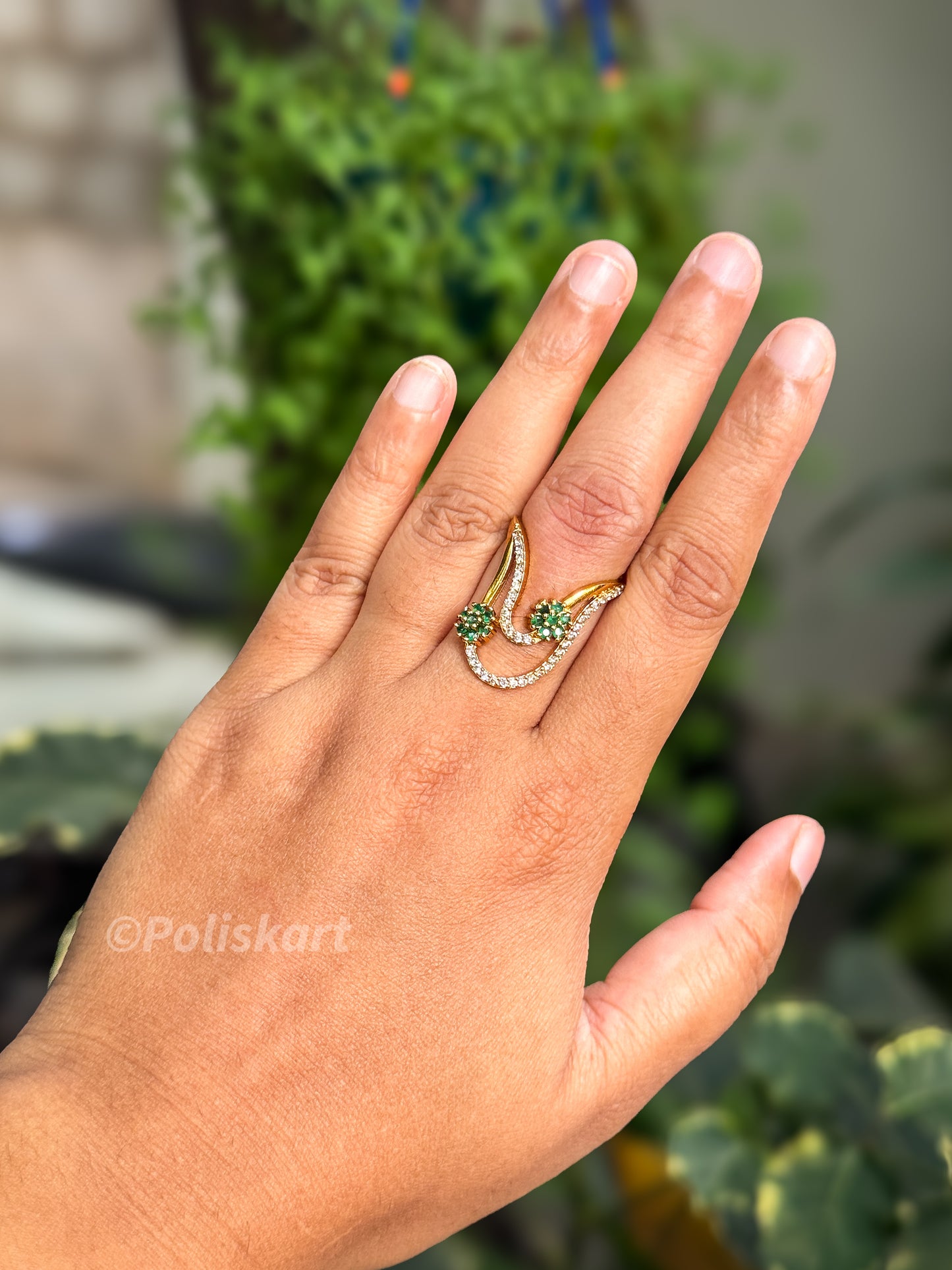 Vangi ring - Green Stone flower-Free size