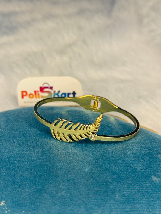Anit tarnish cuff bangle Free size - New zealand leaf design