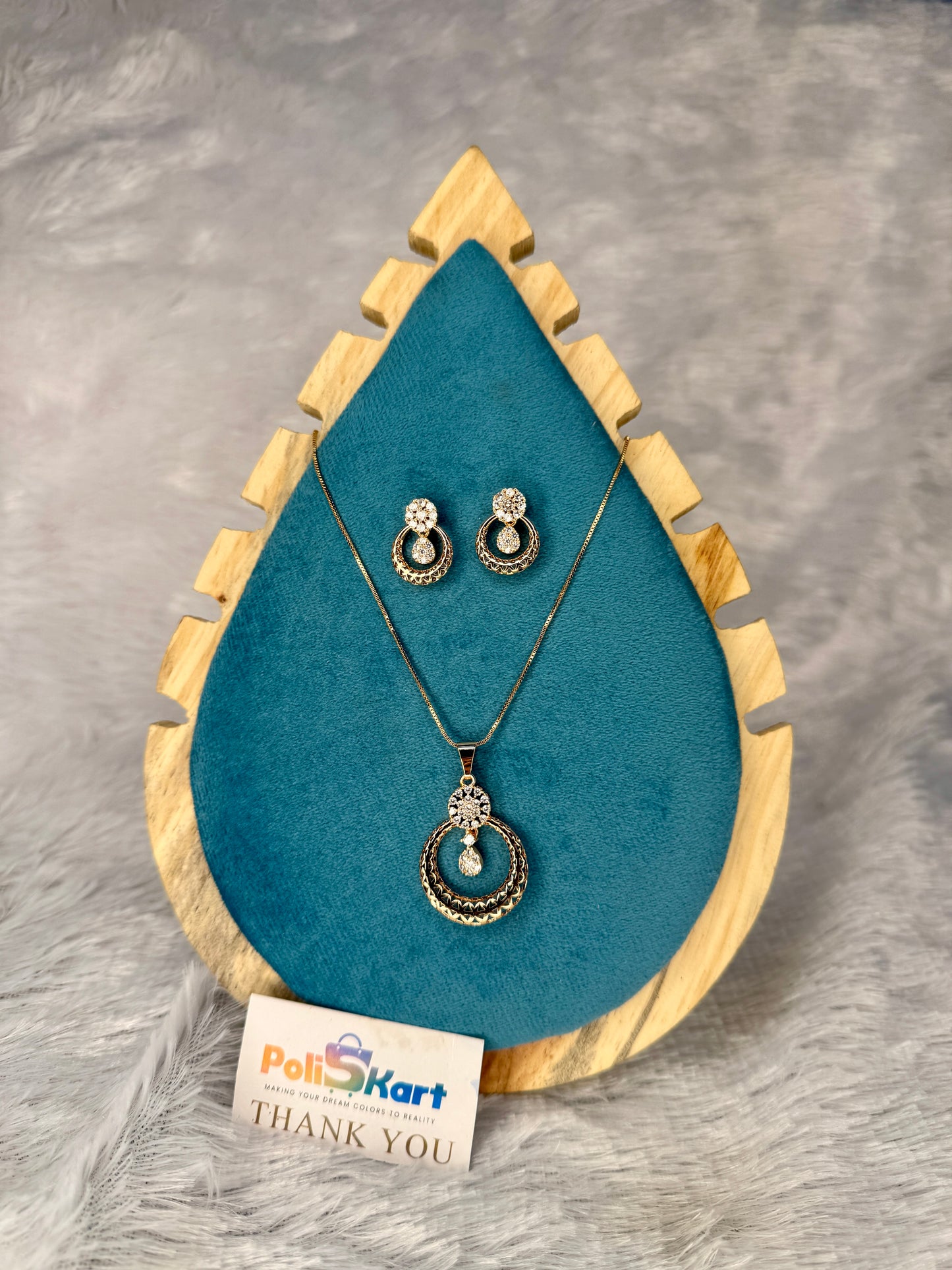 Rose gold jewel - Hanging cricle