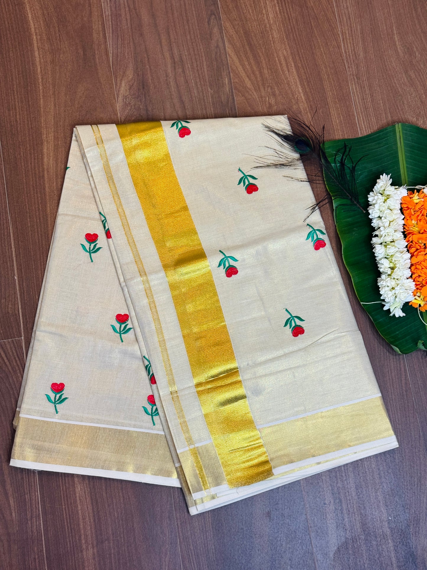 PK041 - Kerala saree - Thread worked rose design