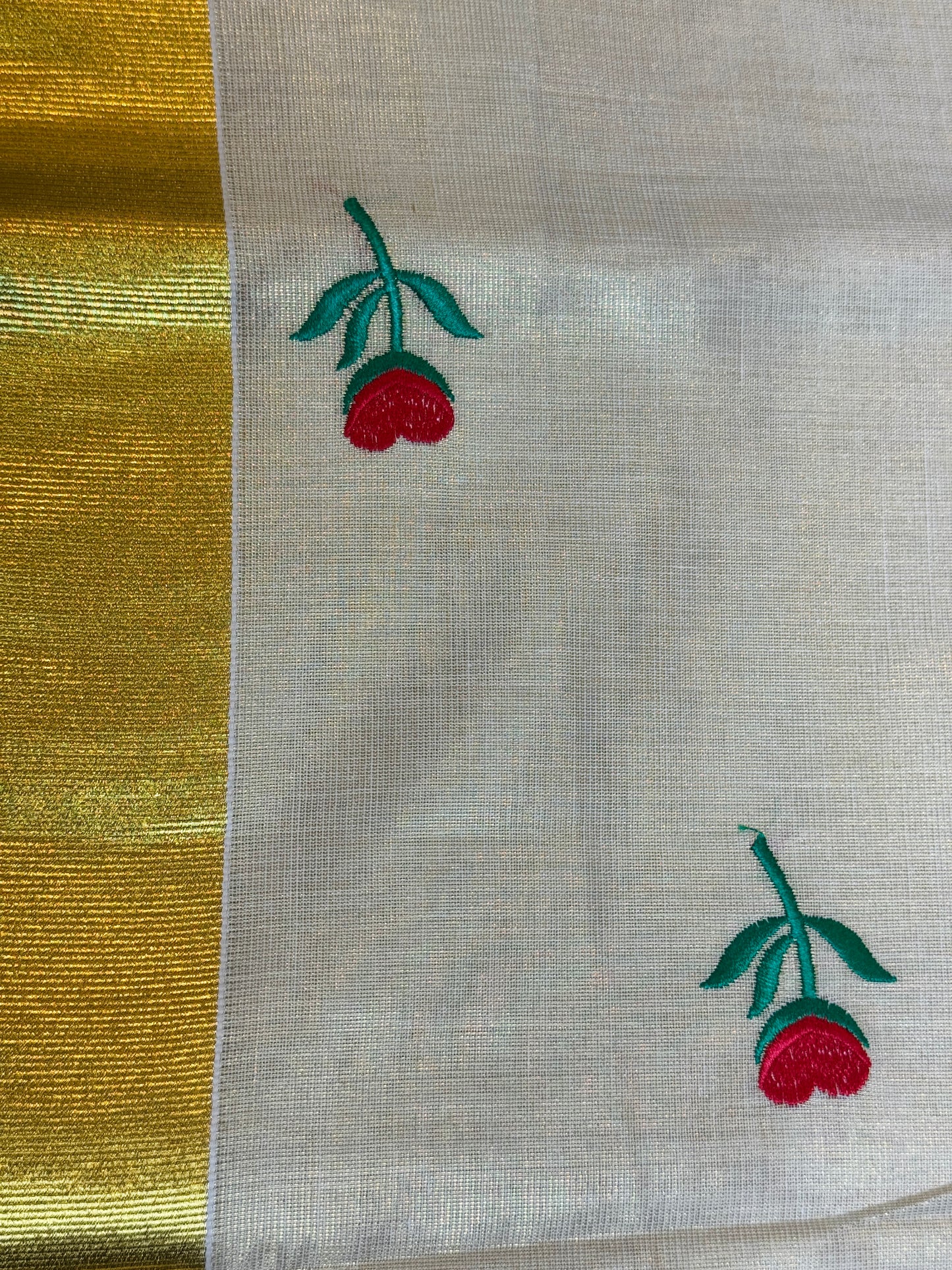PK041 - Kerala saree - Thread worked rose design