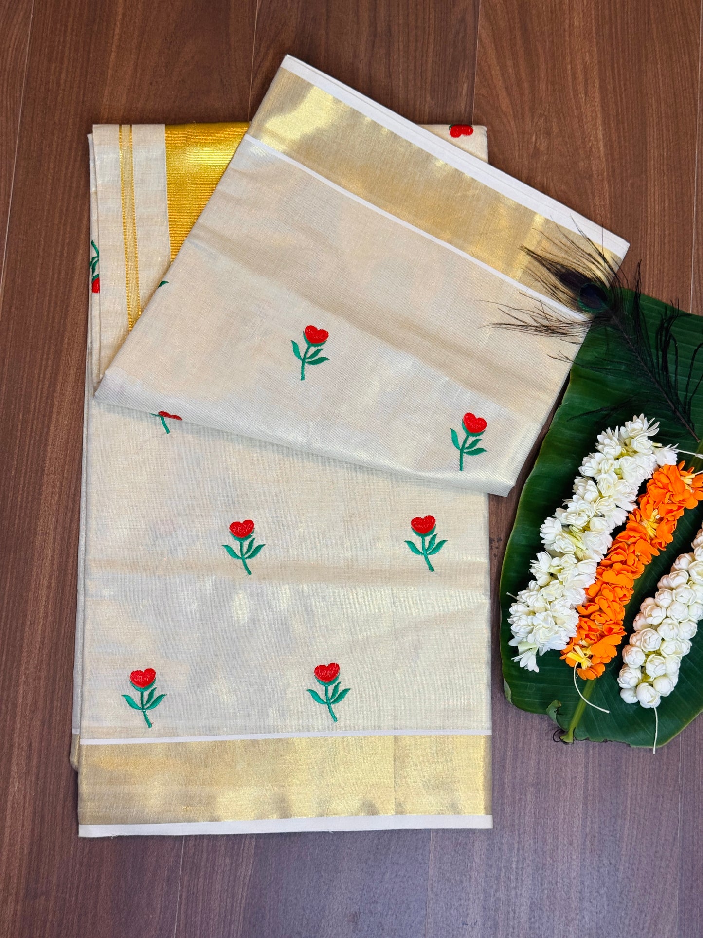 PK041 - Kerala saree - Thread worked rose design