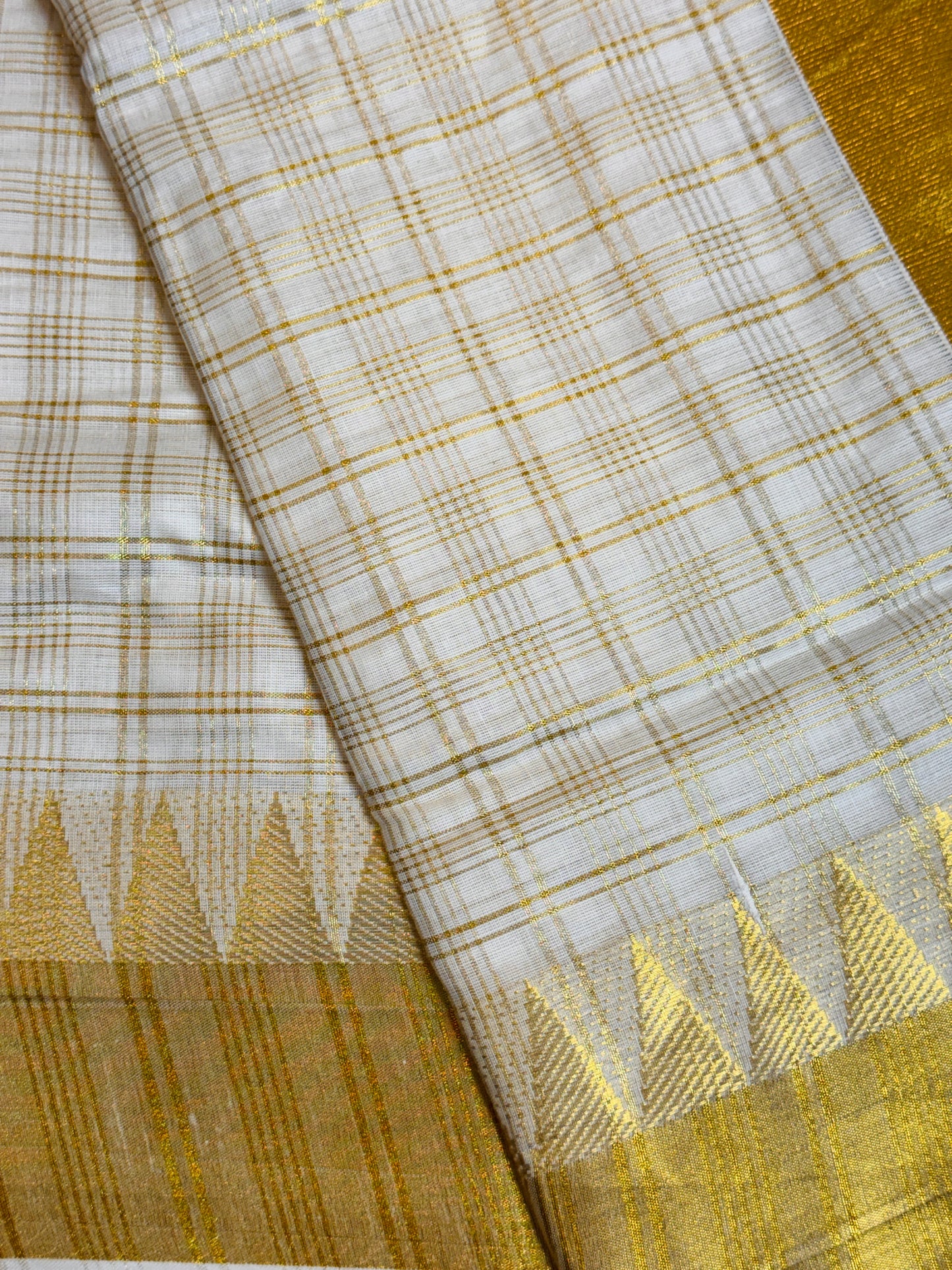 PK040 - Kerala saree - Trending check design