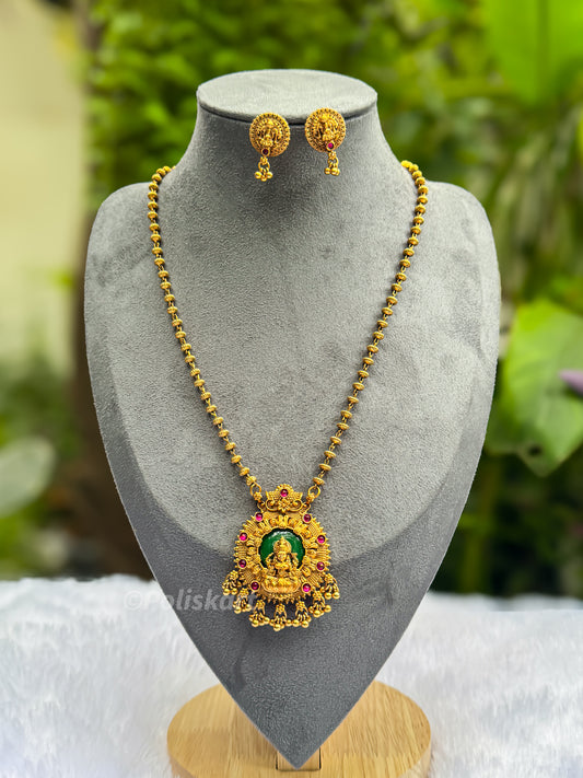 PK056 - Chain with stone worked lakshmi pendent with earing