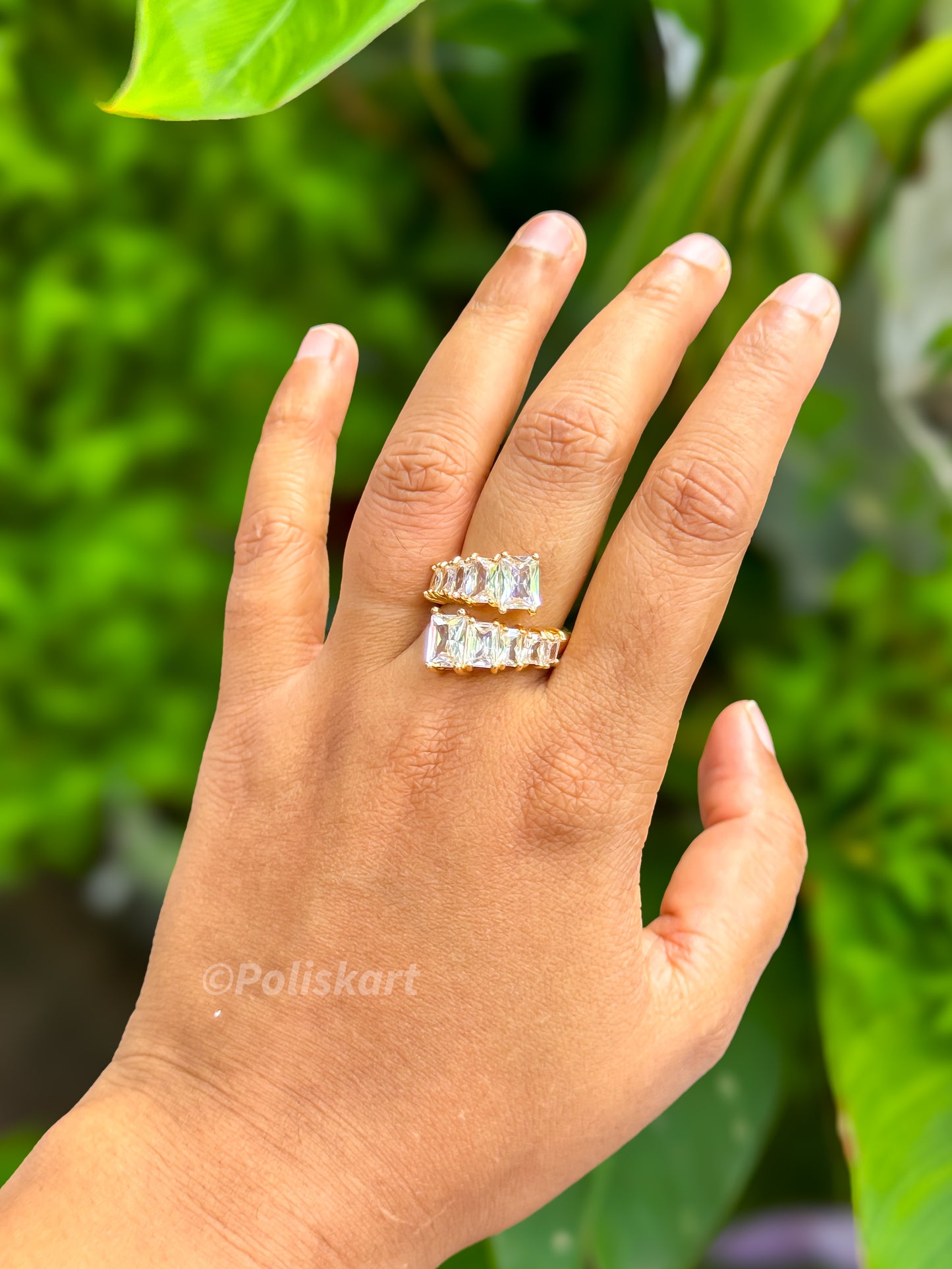 PK077 - Adjustable Anti tarnish ring - white stone design