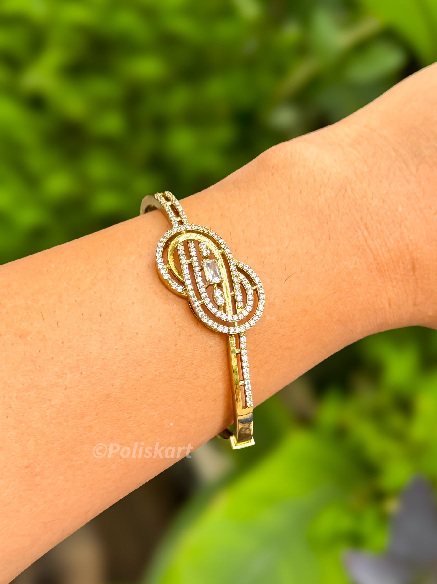 PK066 - Free size Bracelet bangle -  white stone worked design