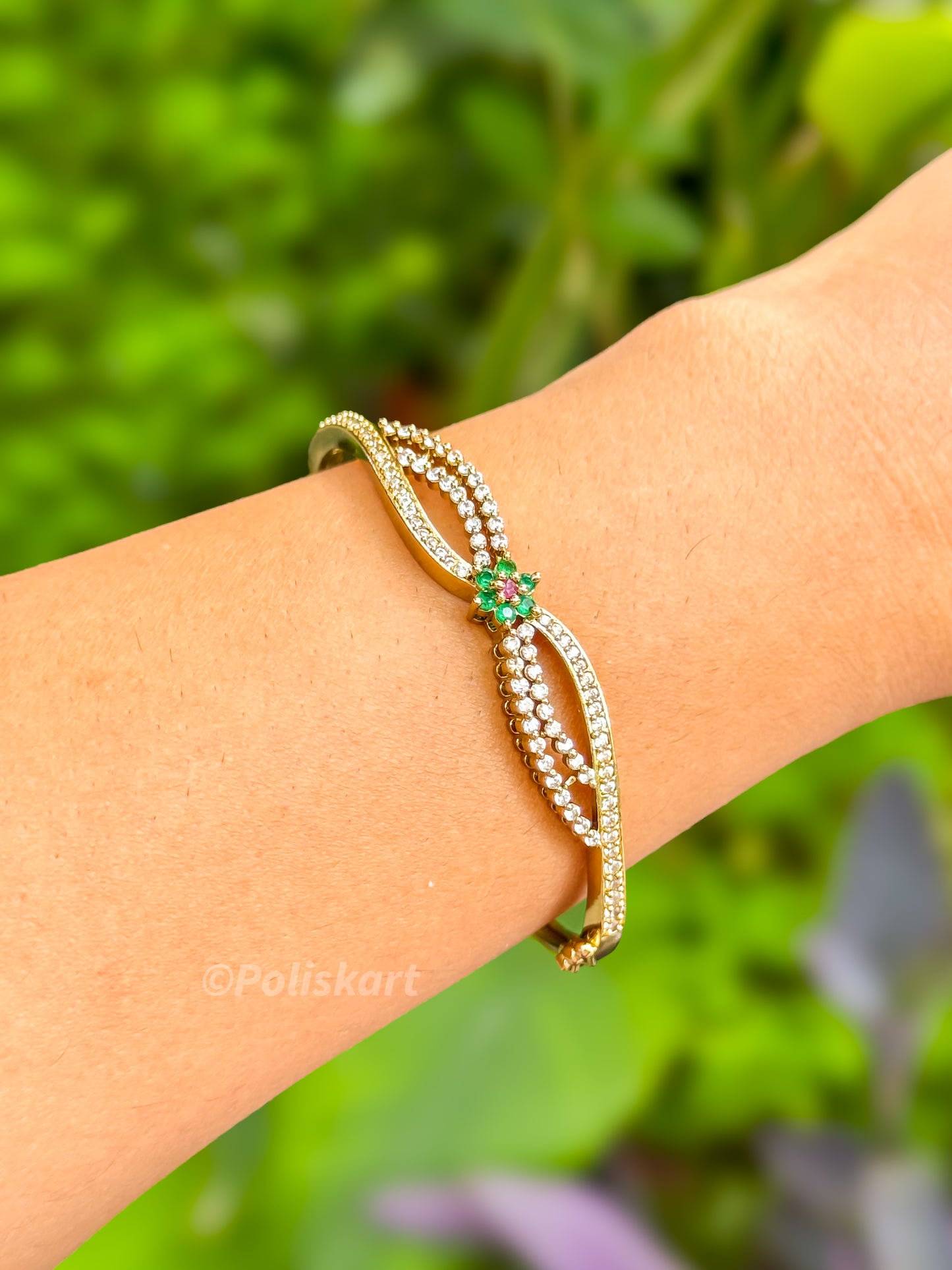 PK060- Free size Bracelet bangle - Green and white flower design
